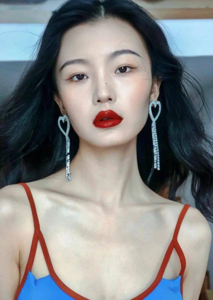 色调新年前高效变美，竟然只需要「换发色」？！