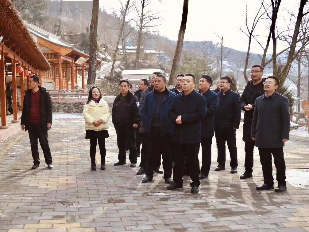 王新强深入武山县温泉镇调研工作