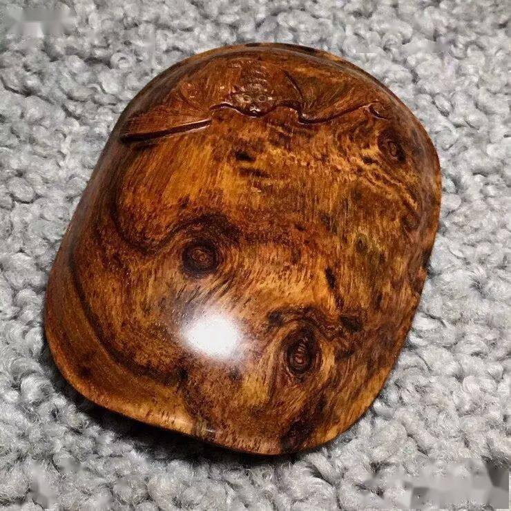 值得炫耀的木质文玩包浆是这样的得来并不容易