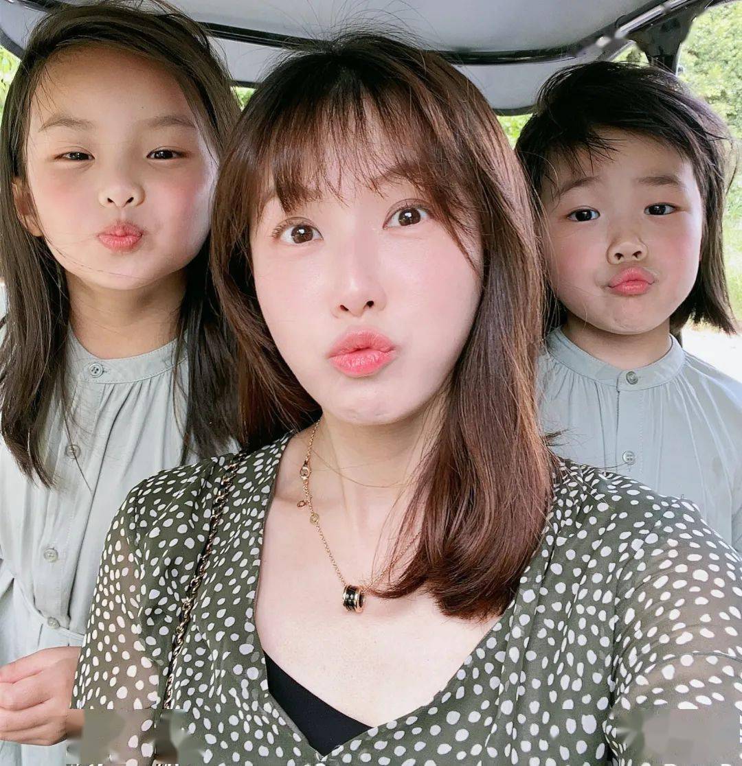 39岁台湾女星终带俩女儿移居内地杭州,新家环境宜人_梁又琳_赵锦焘