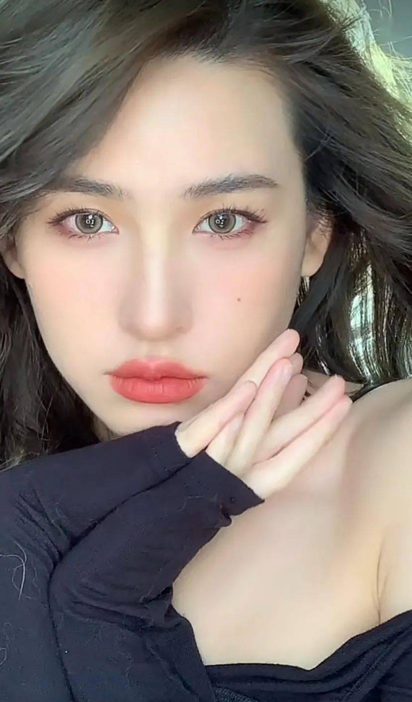 现实美妆博主回归现实，「换头术」到底是真是假？