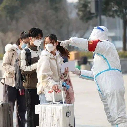 直擊疫情下的西安春運首日