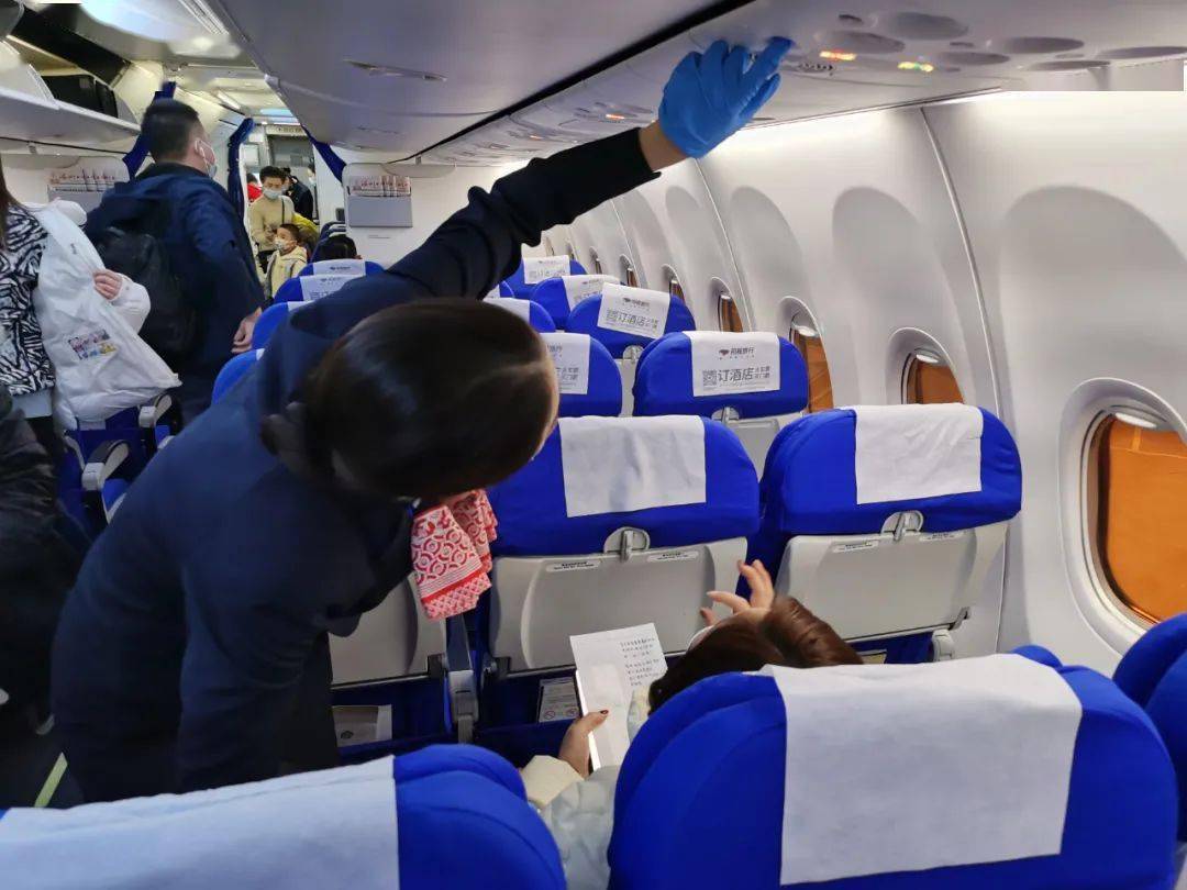 特别的说明书67um一路有我乘务组暖心服务聋哑旅客和无陪儿童