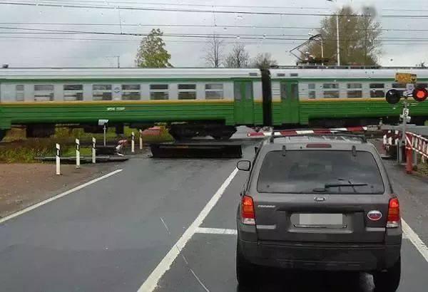 超过多少岁不能开汽车 860867a8b9e843eebef5a86fb995569e.jpeg