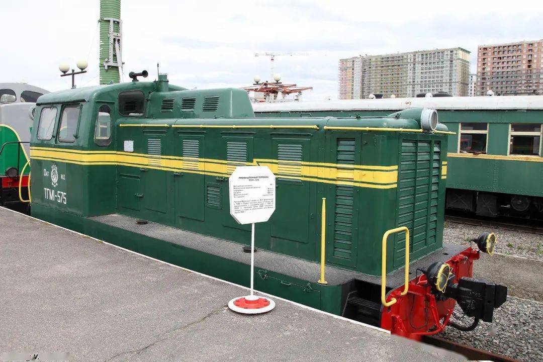 tgm3-021柴油机车dzh-45 №71吊机tem1-0026柴油机车tep10-163柴油