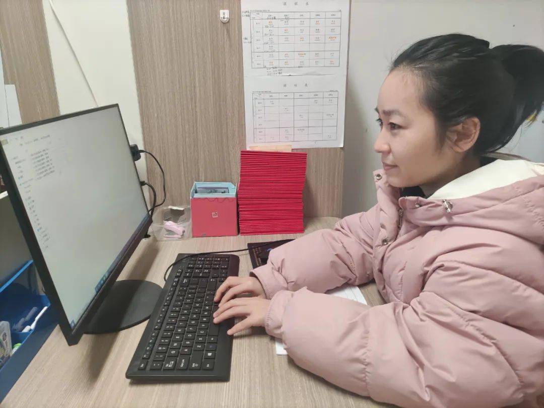 ʵ����ѧ����ѧ���ص�д�������У�֣����ʦ��ʽ���ﳬ�а� ...