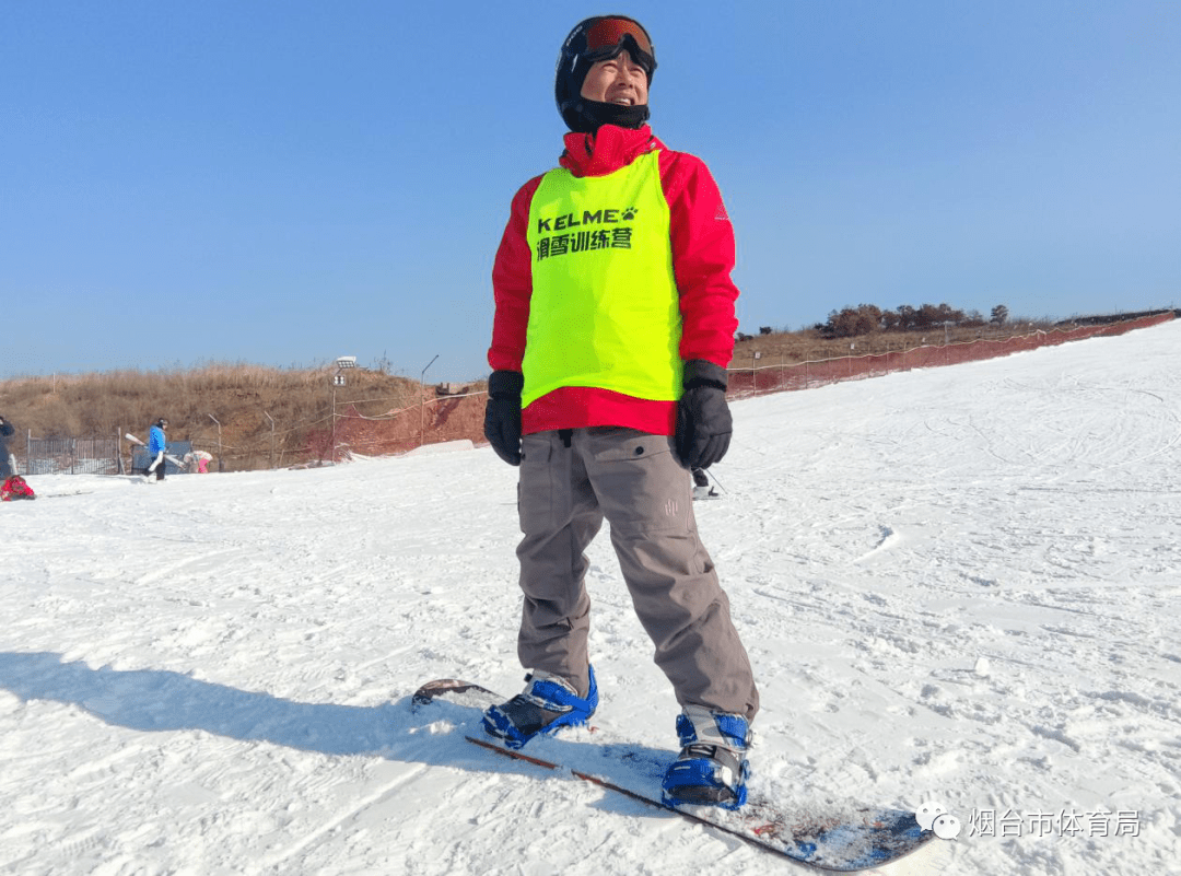 港城健兒從雪窩滑出來的冬奧nto煙臺冰雪跑出了加速度