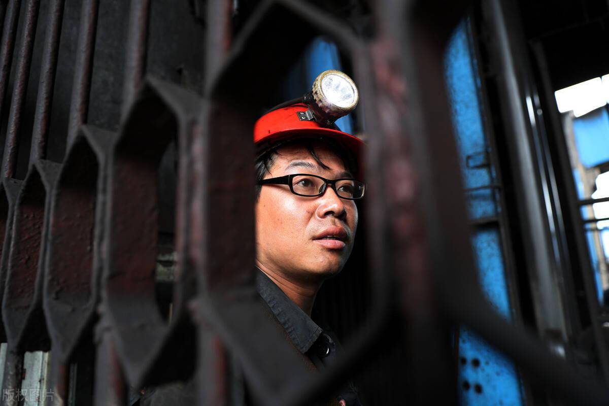 我普通工人在国企工作35年退休后透露真实工作经历和养老金