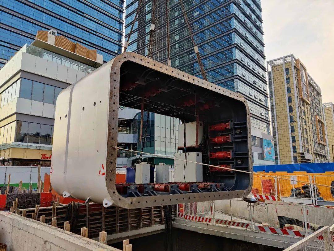 聚焦南京地铁七号线五工区应天路站顶管工程金陵1号顺利贯通