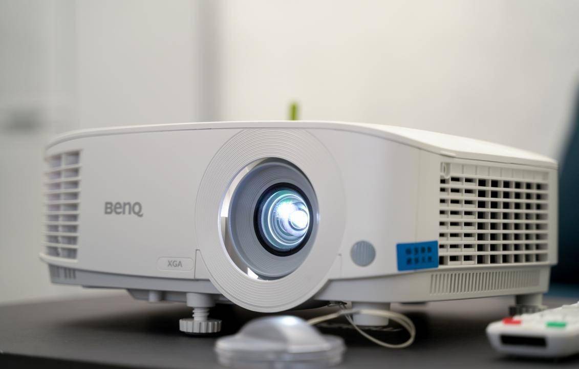 ����������չʾ���񷽰�������E540����ͶӰ������