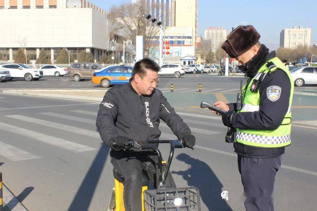 回民区交警大队图片