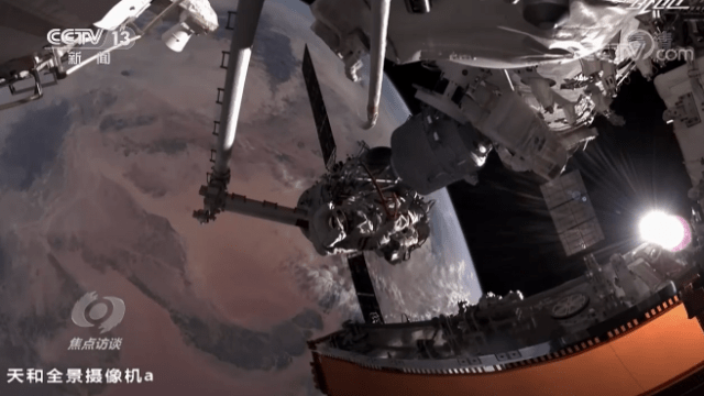 太空“出差” 旅程过半