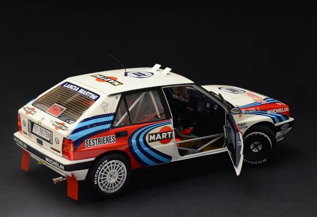 Maquette ITALERI Lancia Delta HF Integrale – 1/24 à Assembler Et Peindre, Neuve