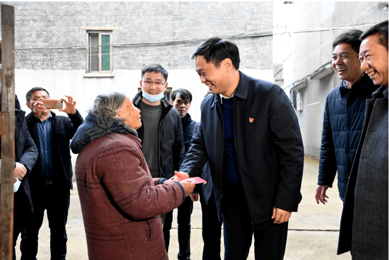 徐强开展春节走访慰问活动