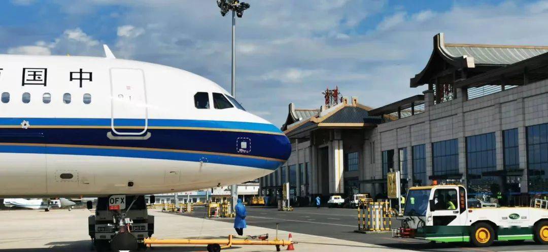 梅州机场新航线今日正式通航