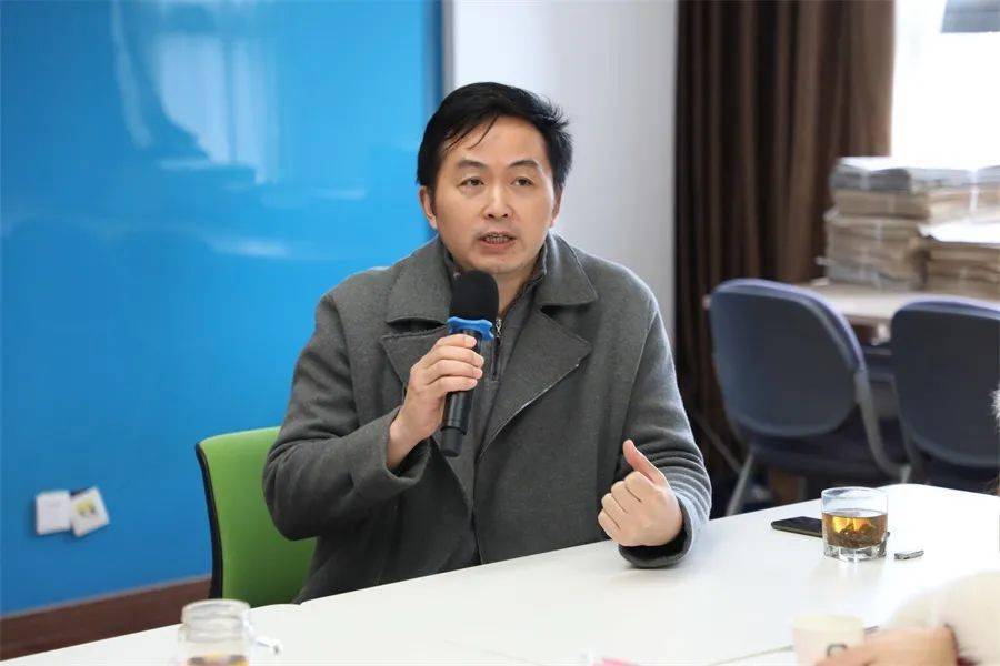 成长路上三人行家校共育求双赢石湖中学举行初一年级家委会成立仪式