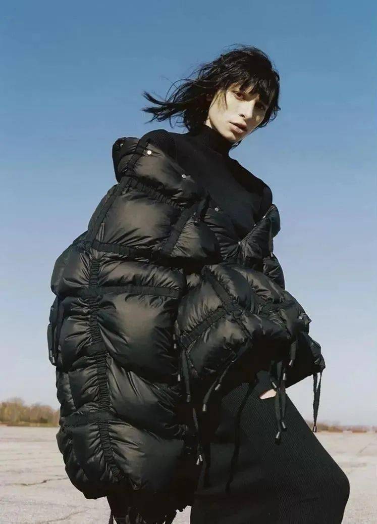 身材 “大衣”失宠了?现在流行这么穿!保暖又显瘦!