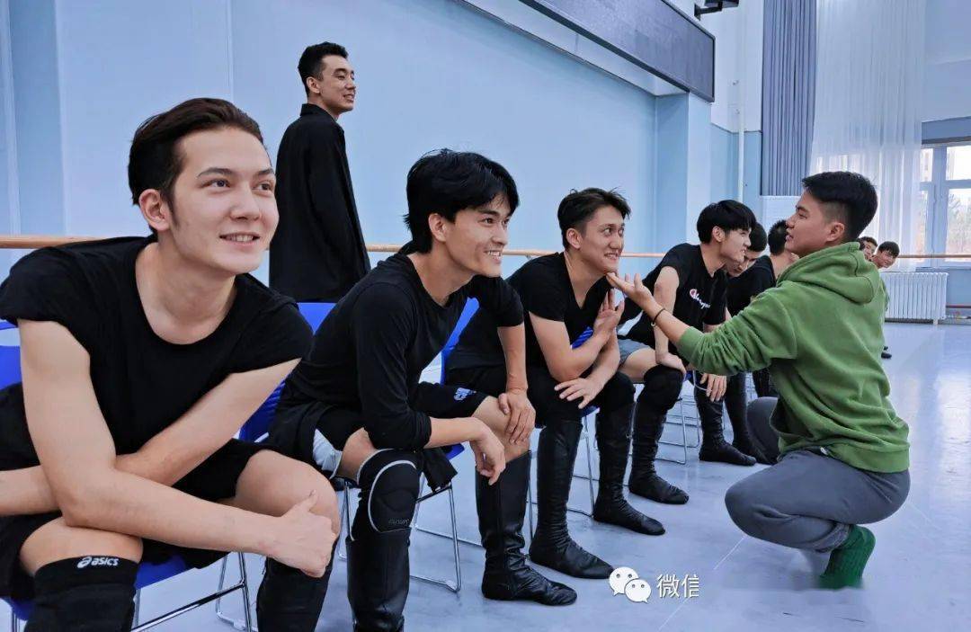 中国舞蹈荷花奖新贵:张鹏和他的老婆李梦雨