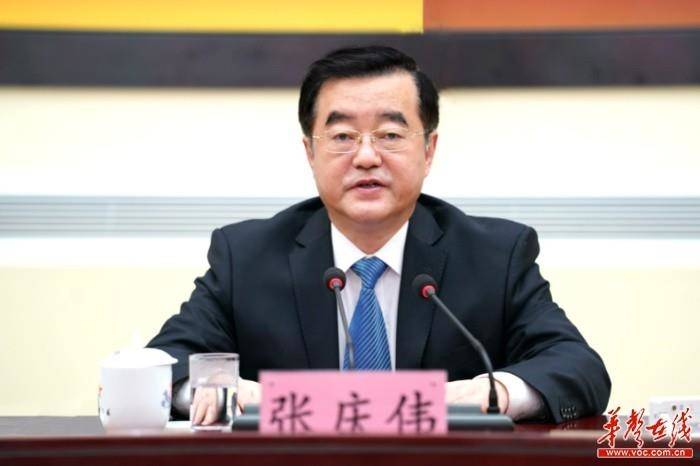 张庆伟:毫不动摇坚持和加强党的绝对领导 全面提高履行新时代使命任务能力_省军区_建设_习近平