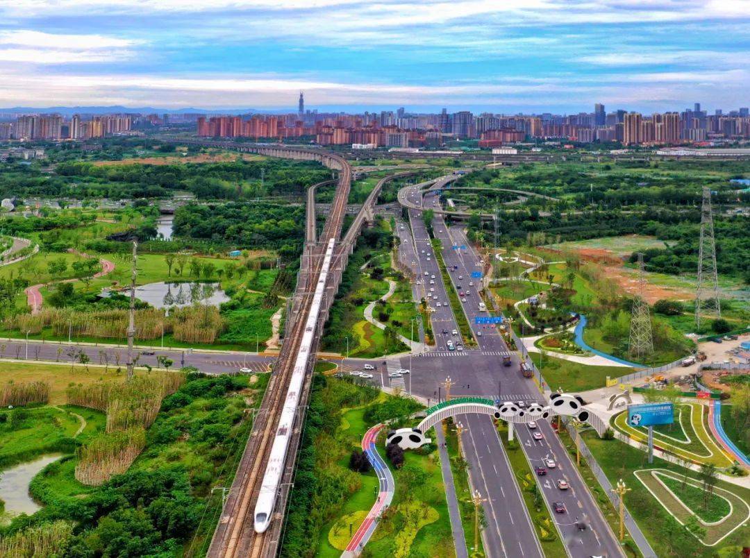 蜀龙大道 摄影 曹省利↑河滨路 摄影 于小元征集活动还在火热进行中