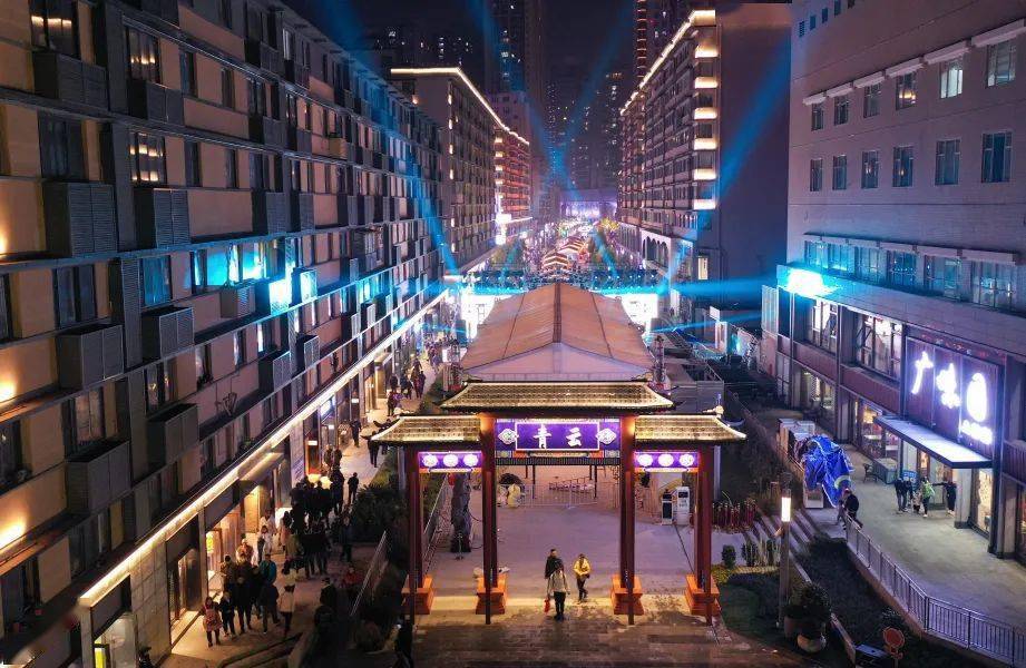青云路步行街点燃南明夜经济消费新动力打造城市新名片百姓乐游地