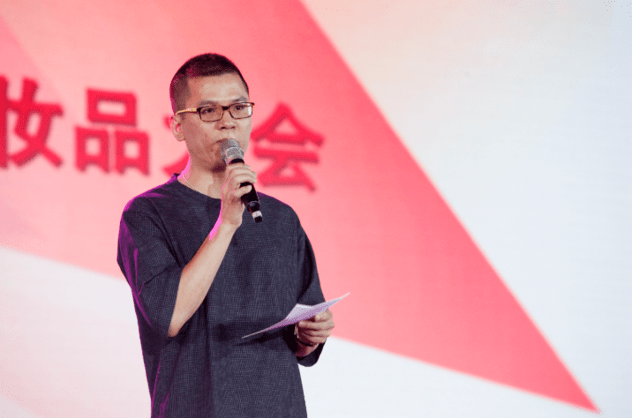 手握韩束一叶子年入34亿这家美妆巨头赴港冲上市背后潮汕老板是位营销