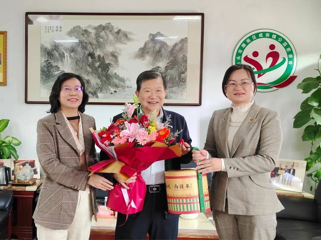 潮南一下山虎内,阿伯._郑晓洁_成田镇_侨眷
