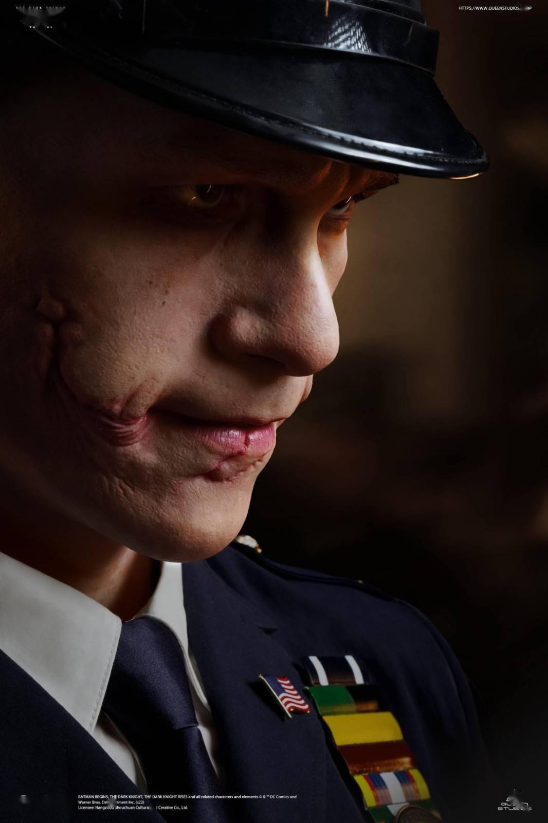 皇后工作室希斯莱杰警装小丑11胸像售价248万元