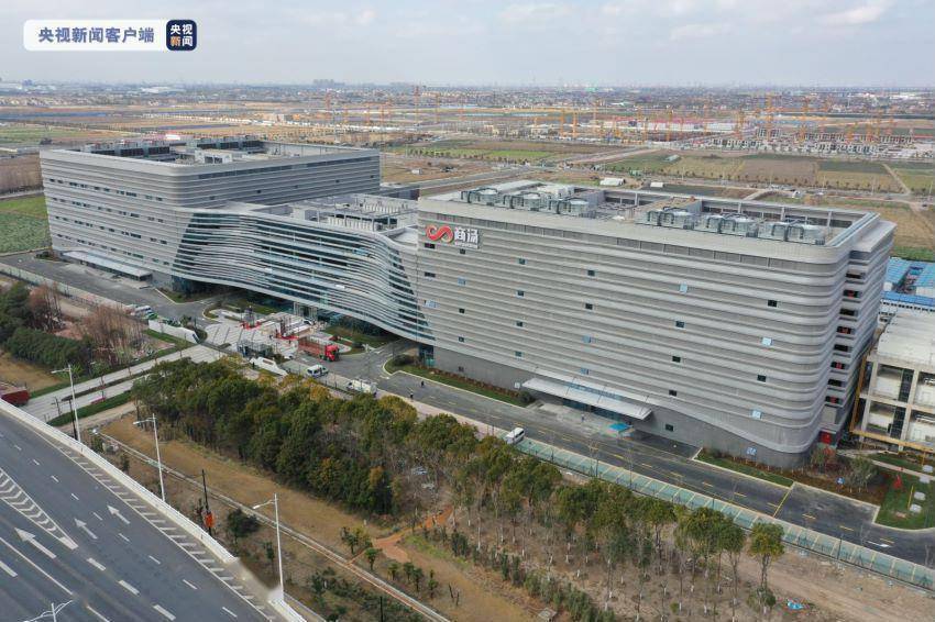 打造人工智能高地！华东首个超大型人工智能计算中心在上海临港启动运营