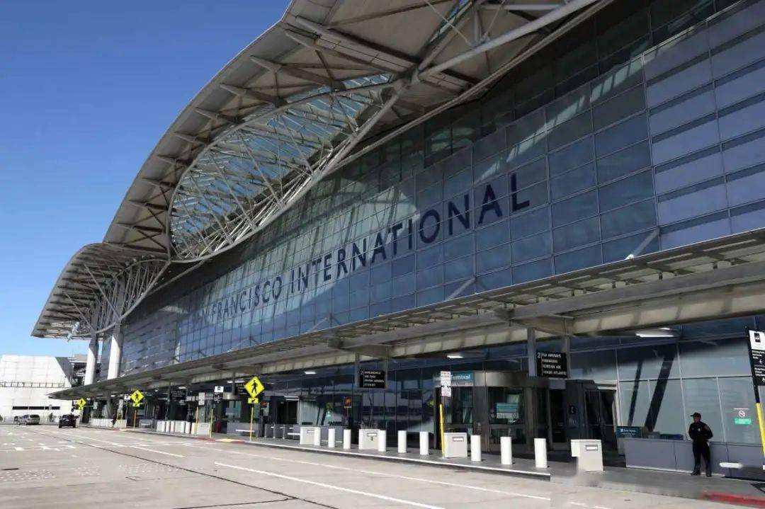 旧金山机场遭警击毙男未持真枪警方是2把空气枪