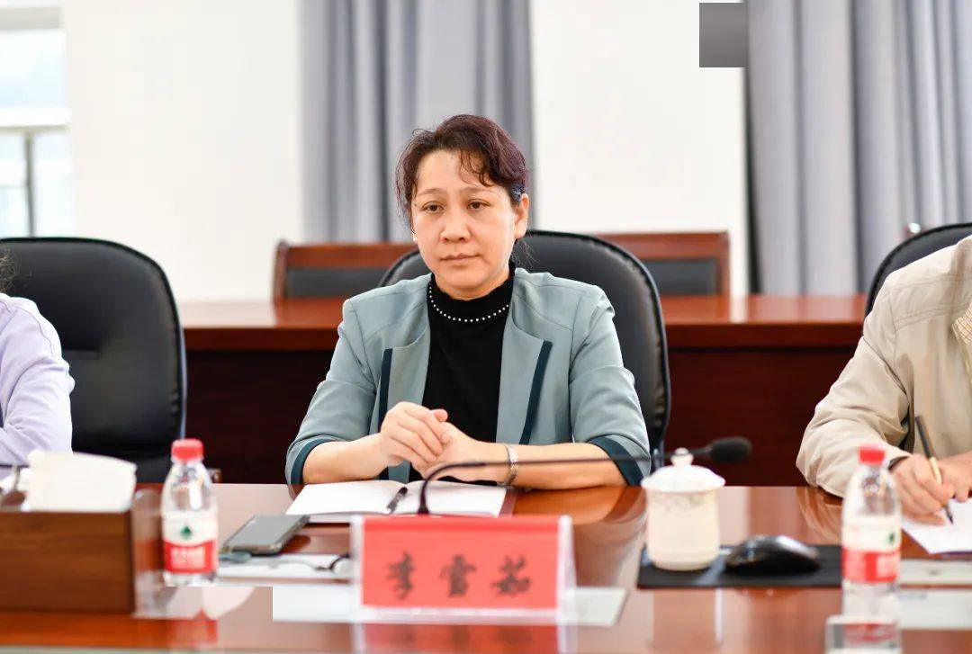 省一中院李雪茹专委一行到琼海法院开展执行工作调研