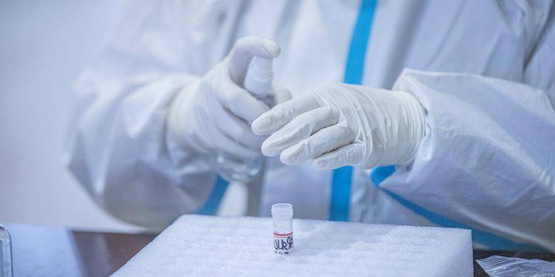 疫情|万孚生物董事长王继华：快速检测 守护健康