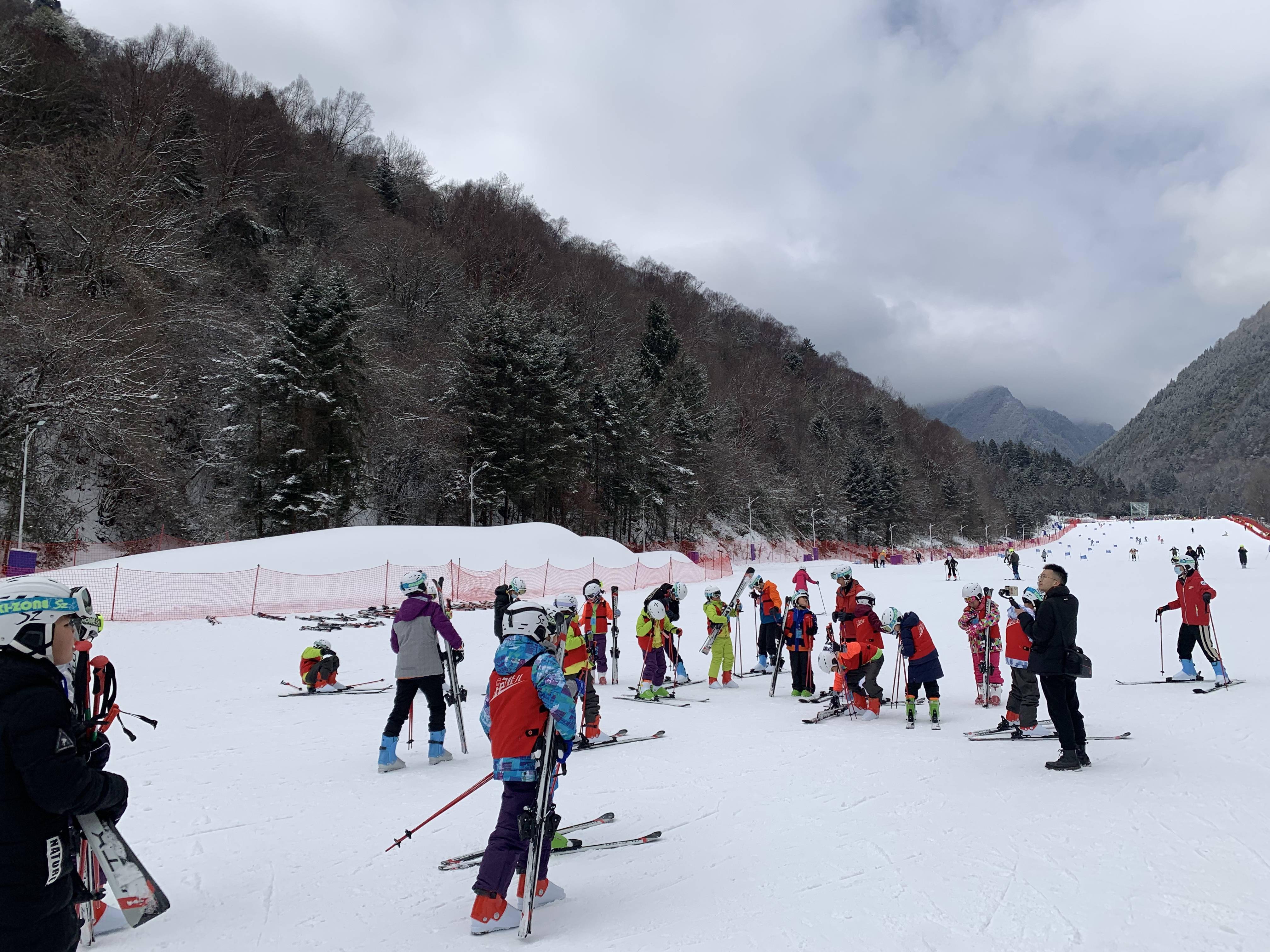 邯郸田鑫小镇滑雪图片