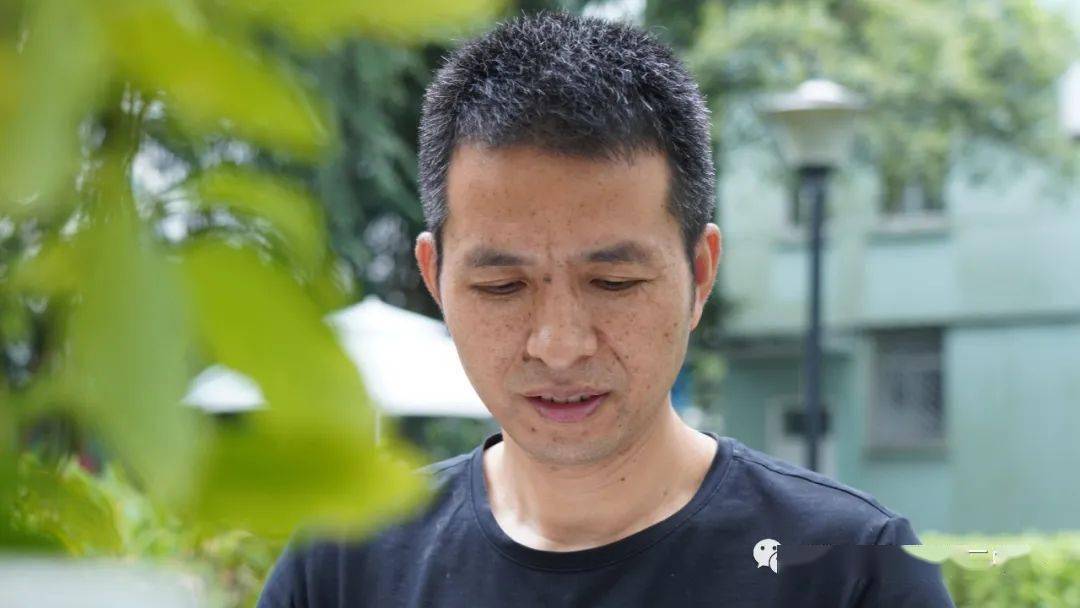 为何他们乐当班主任二十多年衢州二中表彰10名荣誉班主任