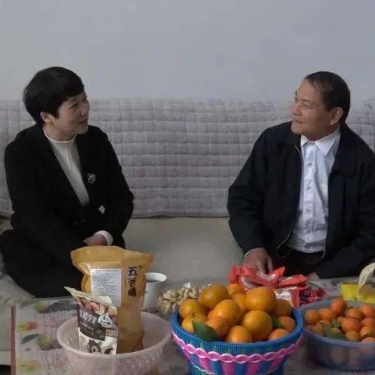 【网络中国节·春节】李红兰在城区开展春节慰问活动_江州区_工作_发展