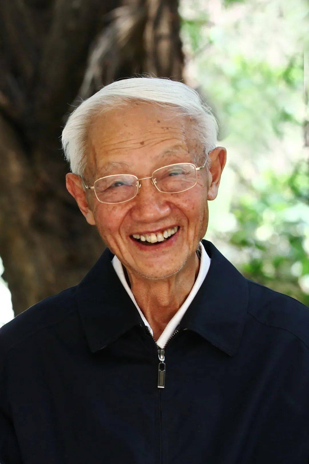 悼念戴永年院士微笑犹在幸福人间