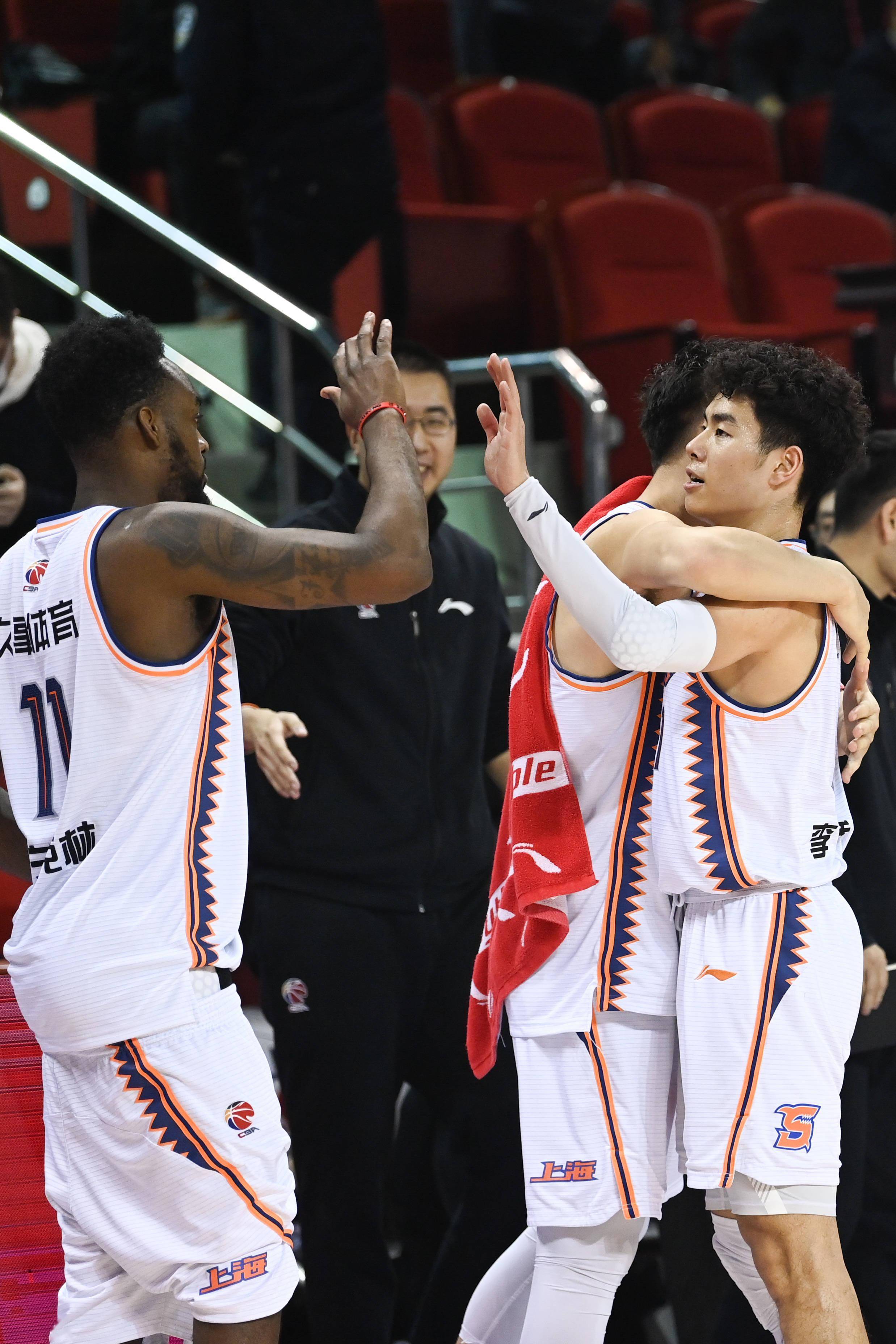 2021-2022赛季中国男子篮球职业联赛(cba)第二阶段第28轮比赛中,广东