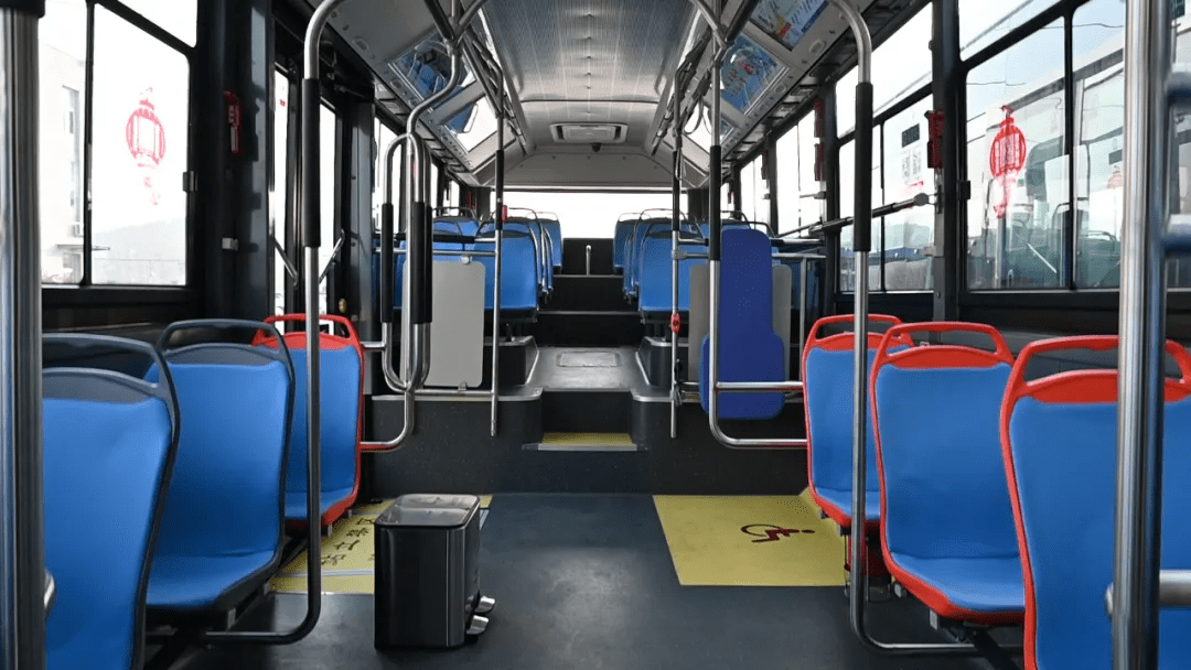 烟台第二批44台纯电动空调公交车今日上线运营_乘客_车辆_跨区