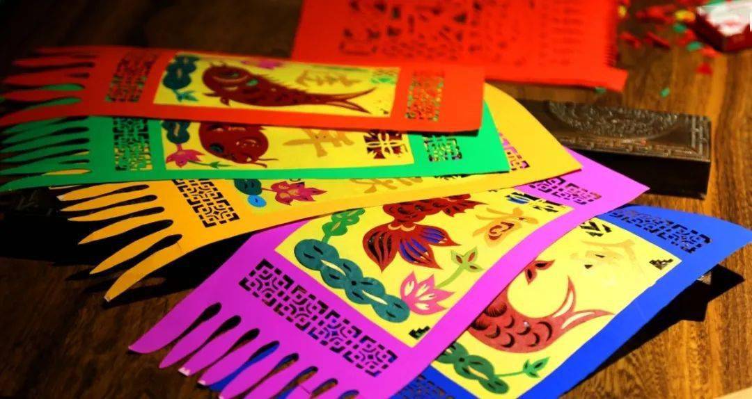 莒县过门笺家门口的年味儿