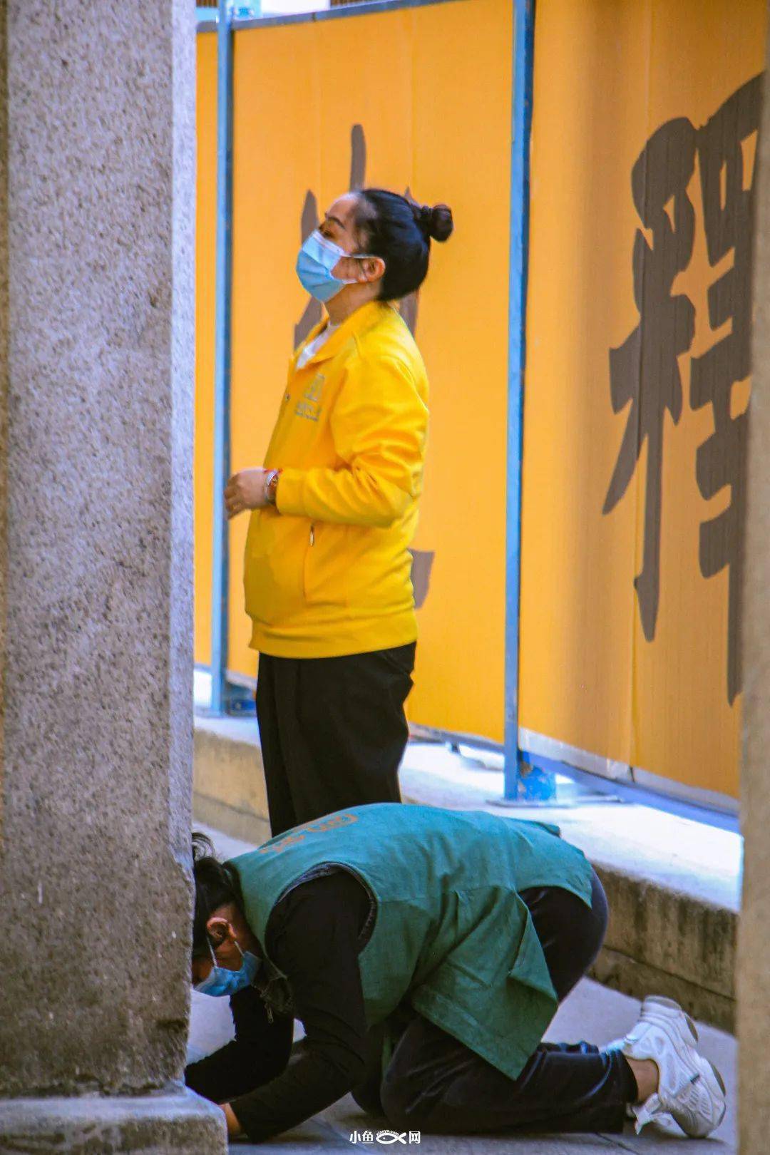 厦门|再冷下雨天，也挡不住厦门人拜拜！南普陀求平安、仙岳山求姻缘...春节祈福，厦门寺院哪家灵？