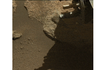 毅力号在火星留下“惊讶”脸，清除堵塞后重新采集岩石样本