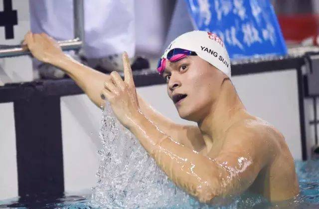 为什么世锦赛游泳比赛只有自由泳有长距离项目？_泳姿_仰泳_蛙泳