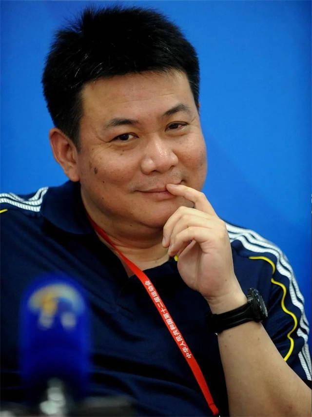 主教练|蔡斌有胆量！刚上任就说今年要夺冠，公开回应能够接班郎平的原因