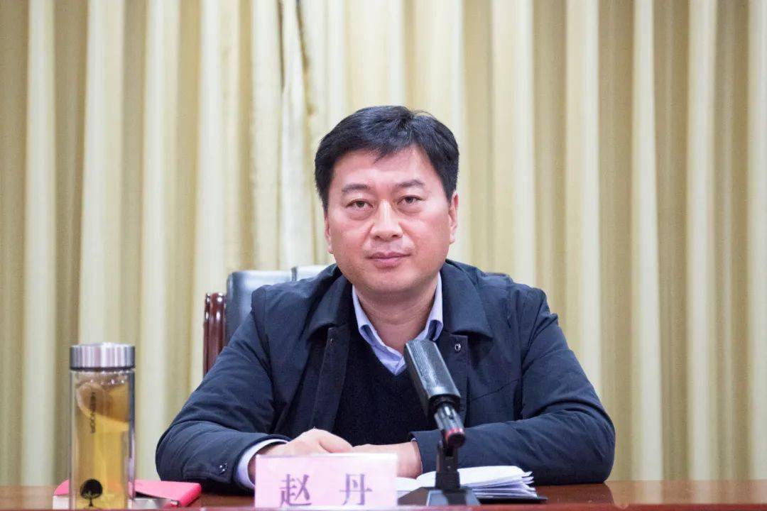 2月3日,县委副书记,县长赵丹组织召开2022年大气污染防治工作第四次
