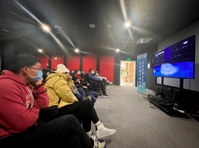 技术|留京过年快递小哥看上5G+8K冬奥开幕式