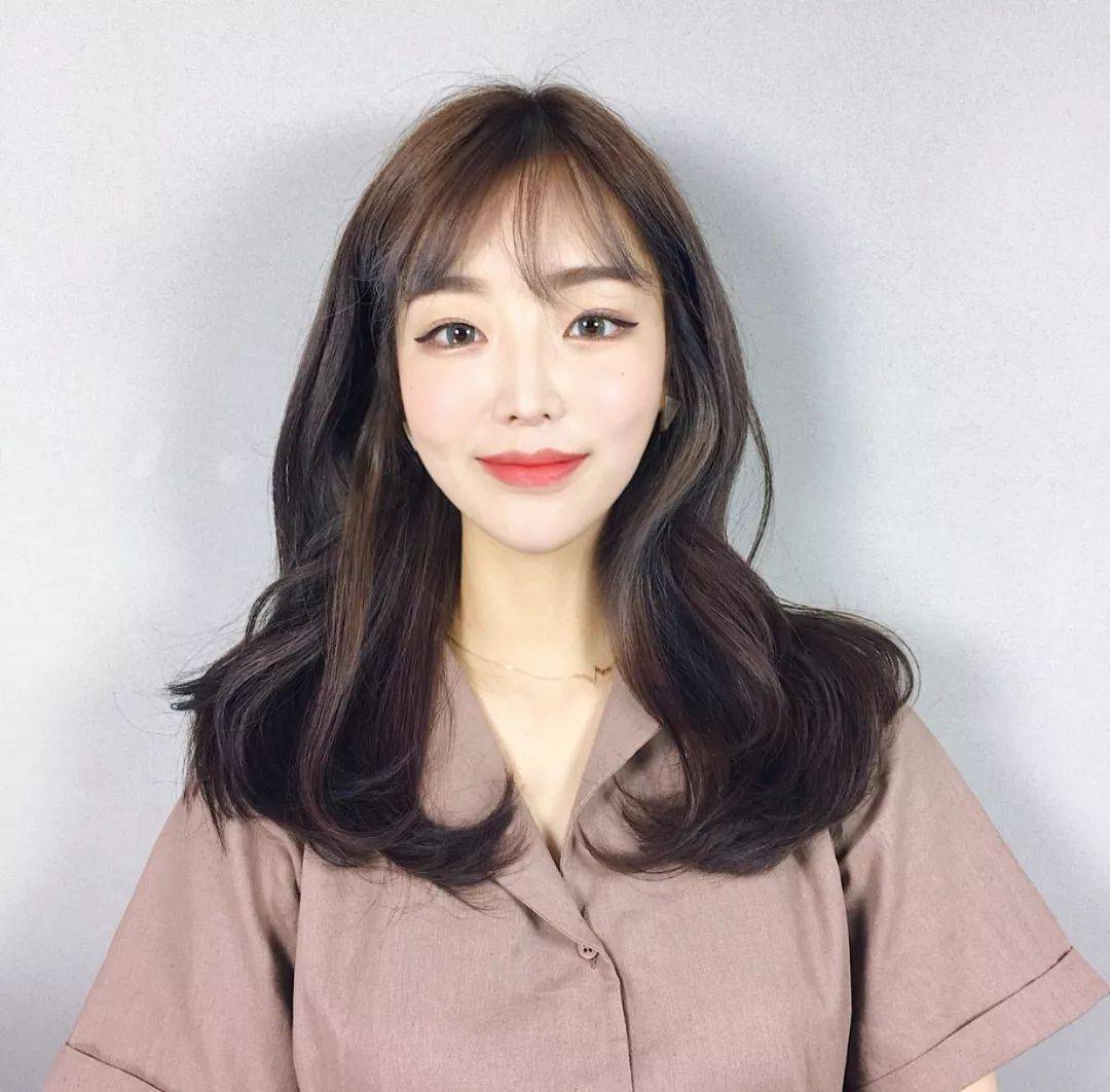 好看的小姐姐卷发