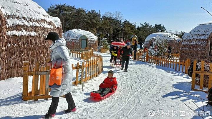 温暖过年｜冬奥会带火冰雪游！“先天条件”不足的济南如何出圈？