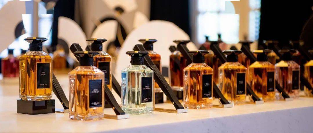 香气寻香 | 人间理想：把富贵穿在身上！