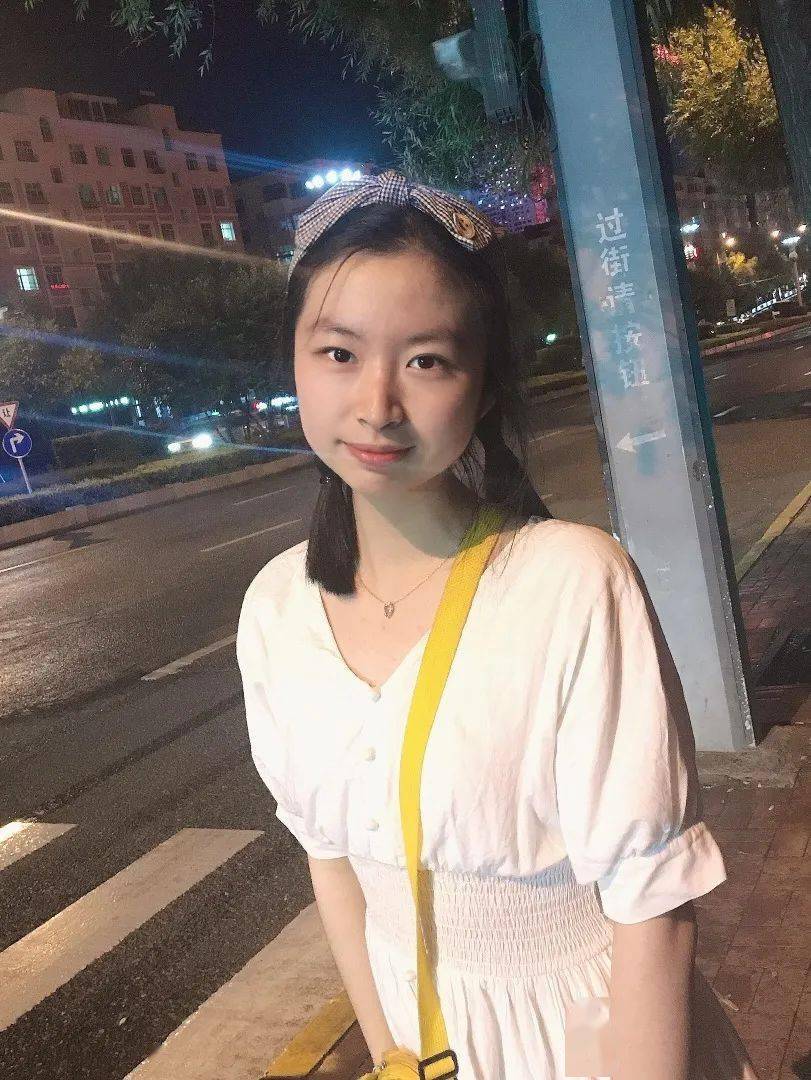 孙源泽2021级 数理科学大类毕业于 齐齐哈尔市实验中学主讲嘉宾 胡钰