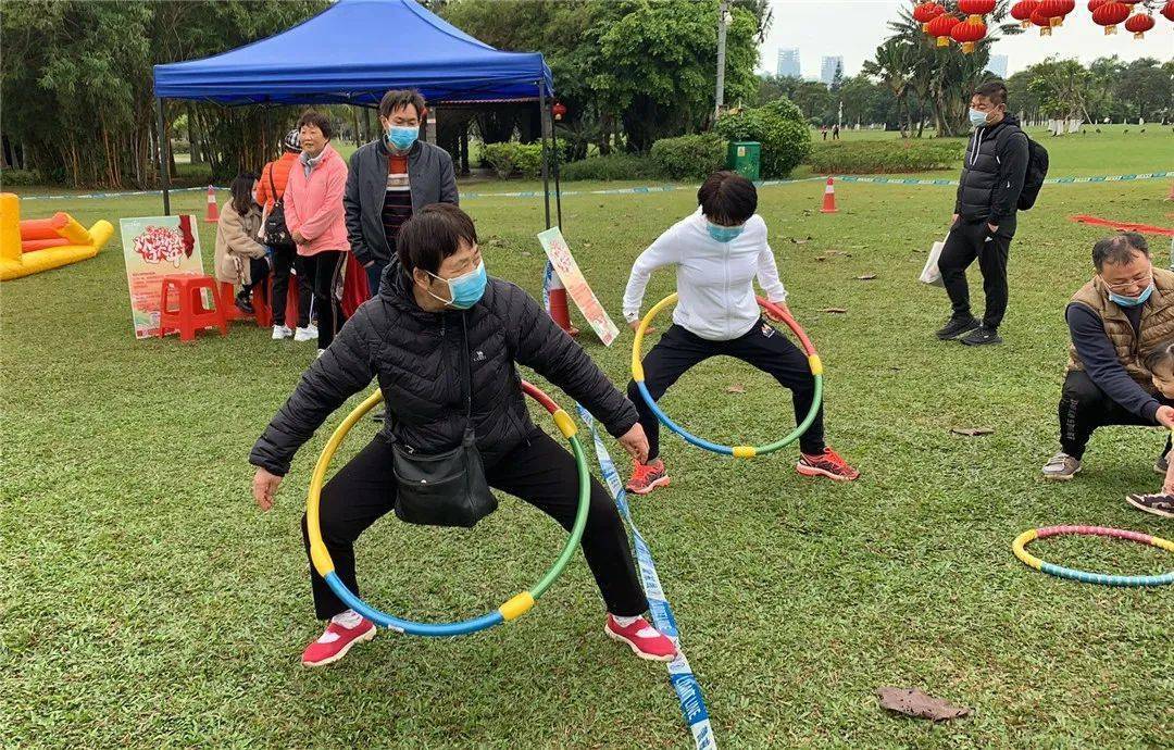 趣味体育活动包括智勇闯关,投篮高手,螃蟹赛跑,背式拔河,运球乾坤